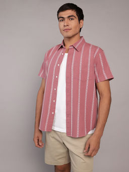 American Eagle - Men Pink Poolside Striped Button-Up Shirt