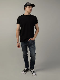 American Eagle - Black Solid Regular Fit T-Shirt