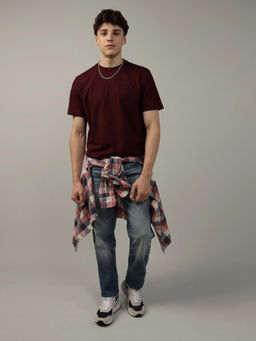 American Eagle - Maroon Solid Regular Fit T-Shirt