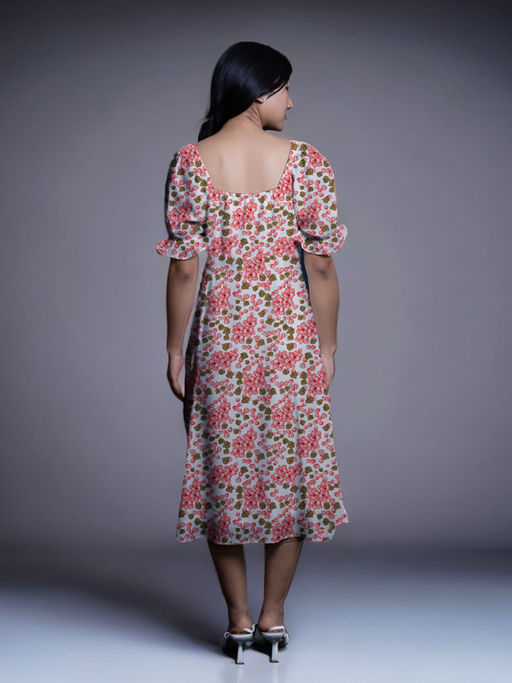 chinese dress ladies Zarisse Green Lace Square-Neck Maxi Dress – Club L London main image 0