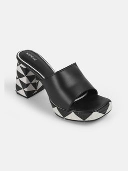 Mochi - Black Synthetic Casual Sandals Heels