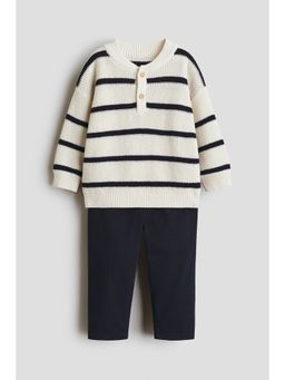 H&M - Boys Beige 2-Piece Jumper And Chinos Set