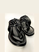 Black color option, Currently selected