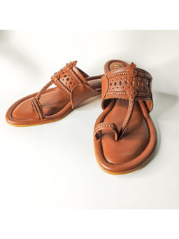 THE ALTER - Monochrome Tan Kohla One Toe Flats
