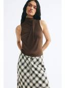 Brown color option