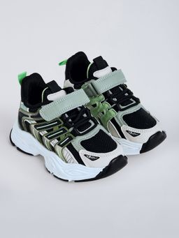 Hopscotch - Black 3D Applique Sneakers