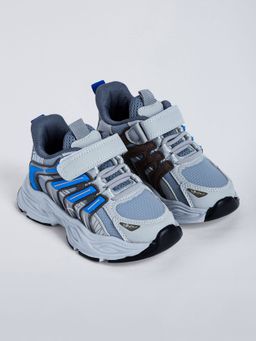 Hopscotch - Grey 3D Applique Sneakers