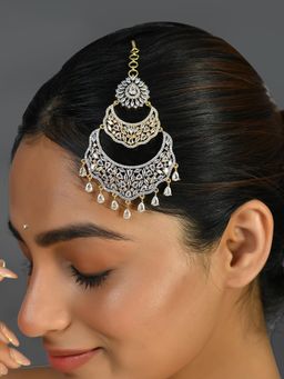 Voylla - Sparkling Elegance Meher-E-Ishq Passa Maangtikka