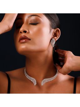 Voylla - Sparkling Elegance Noor-E-Lamhe Diamond Hasli Necklace Set
