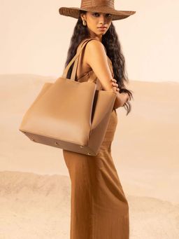 ZAMANA - Women The Mashka Tote Bag - Biscuit