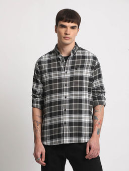 The Bear House - Men Black Checked Slim Fit Flannel Cotton Casual Shirt
