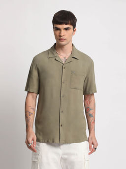 The Bear House - Men Green Solid Regular Fit Cotton Casual Shirt