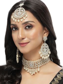 Sukkhi - Gold Plated White Kundan & Beads Choker Necklace with Earring and Maangtika