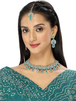 Sukkhi - Rhodium Plated Green Collar Bone Necklace & Earring Maangtika