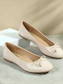 Beige color option, Currently selected