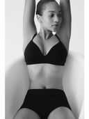 Black color option, Currently selected