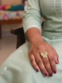 Accessher - Gold-Plated Rhinestone Butterfly Adjustable Finger Ring