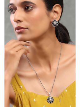 Rangriti - Women Black Floral Brass Necklace Set