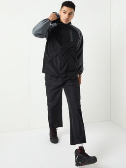 WILDCRAFT - Men Black Colorblock Rain Jacket with Pant (Set of 2)