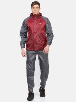 WILDCRAFT - Men Maroon Colorblock Rain Jacket