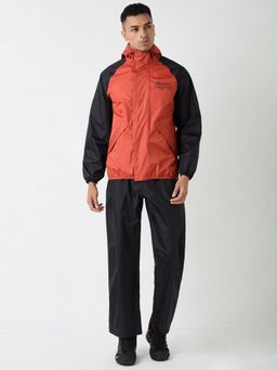 WILDCRAFT - Men Orange Colorblock Rain Jacket with Pant (Set of 2)