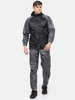 WILDCRAFT - Men Black Colorblock Rain Jacket with Pant (Set of 2)