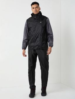 WILDCRAFT - Men Black Colorblock Rain Jacket with Pant (Set of 2)