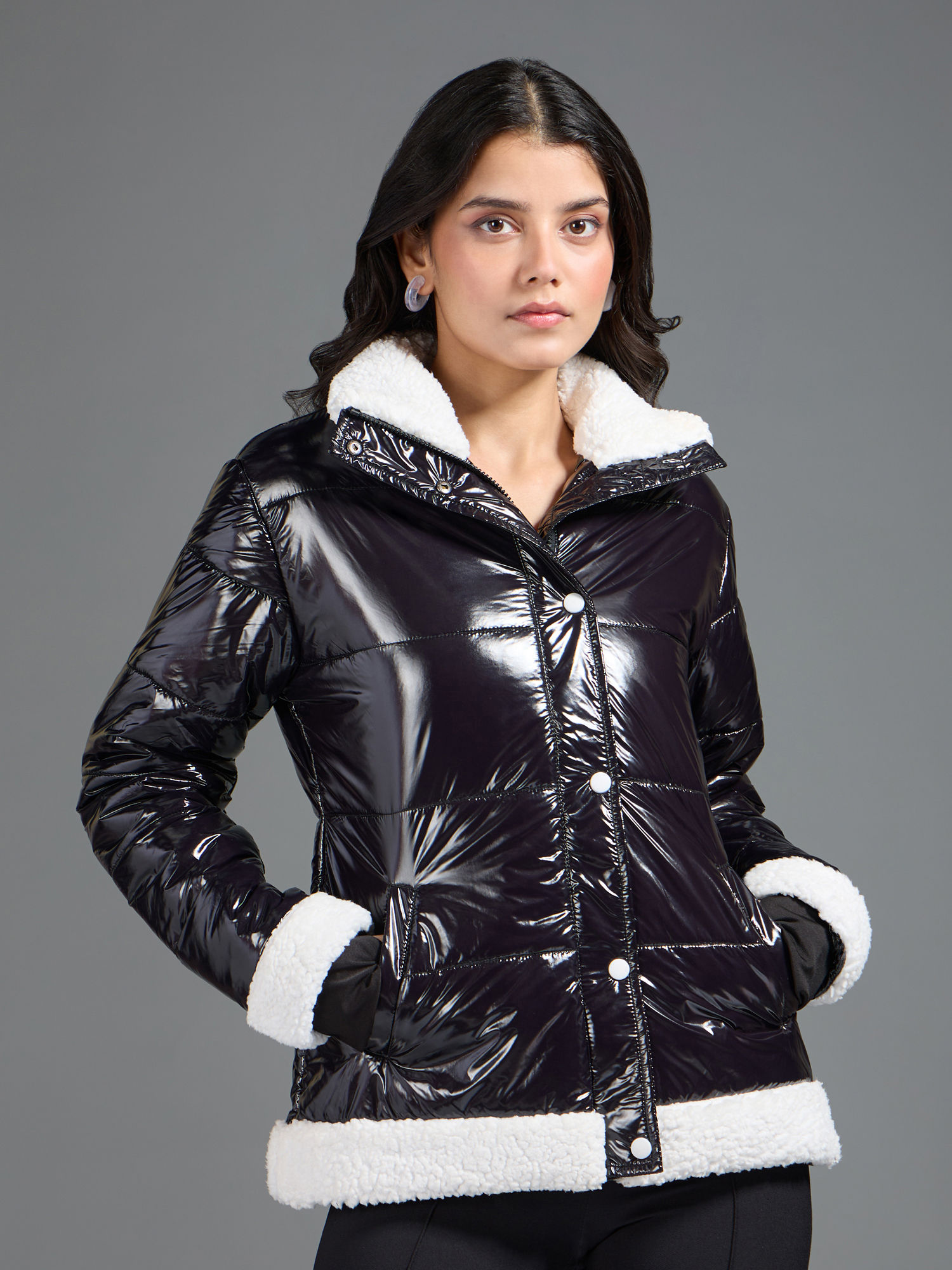 Black Solid Shearling Collar Quilted Puffer Jacket-picture-22
