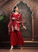 Red color option, Sold out, Currently selected