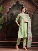 Green color option, Currently selected