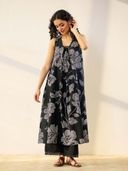 Black color option, Currently selected