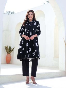 CUSTARD - Black Cotton Floral Printed Co-Ord (Set of 2)