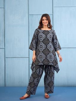 InWeave - Women Black Casual Regular Fit Co-Ord Set