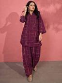 Burgundy color option, Currently selected