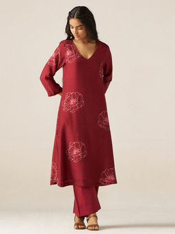 Ganga Fashions - Tibetan Red Flower Print Kurta and Pant (Set of 2)