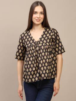 SPARSA - Black Printed Half-Sleeve Cotton Top