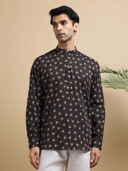 TATTVA - Men Black Woven Thread Super Short Kurta