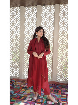LABEL MAE - Red Button Down Kurta with Pant and Dupatta (Set of 3)