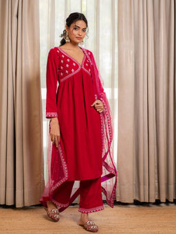 LABEL MAE - Rani Pink Embroidered Velvet Kurta with Pant and Dupatta (Set of 3)