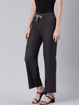 SHOWOFF - Women Flat-Front Straight Fit Black Solid Parallel Trousers