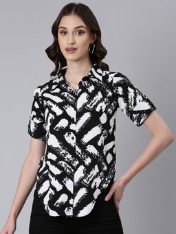 SHOWOFF - Women's Short Sleeves Spread Collar Printed Black Slim Fit Shirt