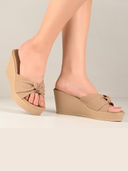 Beige color option, Currently selected