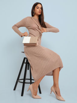 Haute Sauce - Contrast Quilted Sling Bag - White & Beige