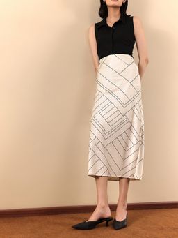FABLE STREET - Stretch Satin A-Line Skirt - Off White and Black