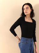 Black color option, Currently selected