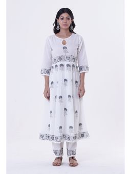 Tjori - White Color Cotton Block Printed with Multicolor Motif Kurta