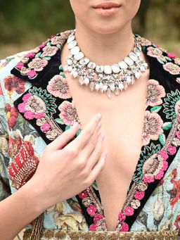 Odette - Gorgeous White Choker Set