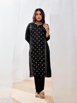 Vastramay - Women's Black Kurta and Pant (Set of 2)