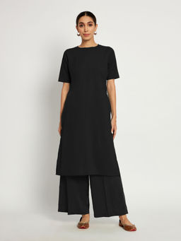 Thevasa - Women Black Solid/Plain Kurta