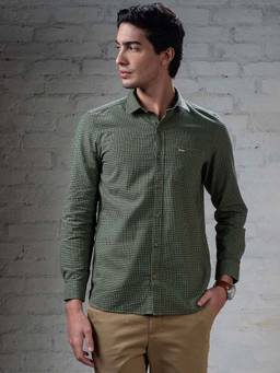 Turtle - Men Khadi Slim Fit Green Checkered Casual Shirt